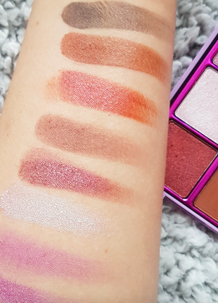 Палетка теней глиттеров i heart revolution fortune seeker