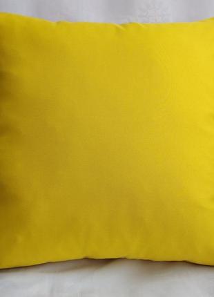 Декоративная желтая наволочка 40*40 с габардина2 фото