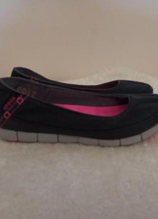 Сліпони балетки  crocs w7 stretch sole loafer1 фото