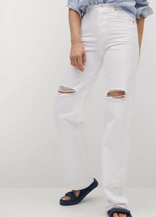 Белые джинсы с разрезами mango