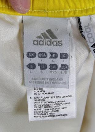 Яркие спортивные шорты adidas7 фото
