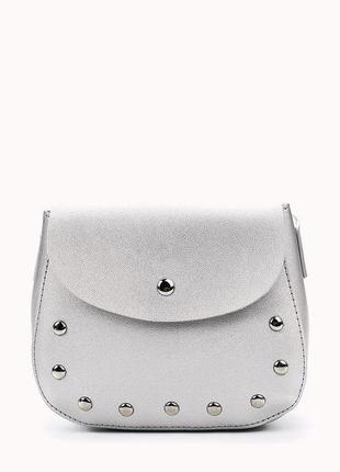 Новая красивая серебристая сумка кроссбоды через плечо от бренда befree