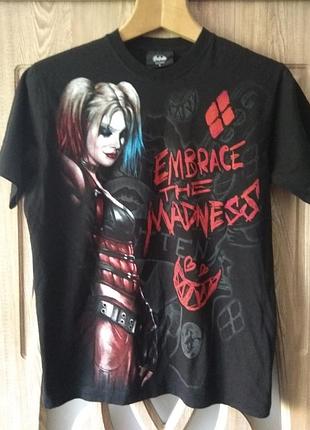 Футболка harley quinn , dc comics , "обійми божевілля" , batman