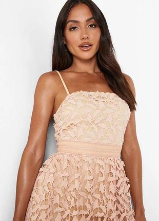 Сукня вечірна на бретелях мережка платье миди