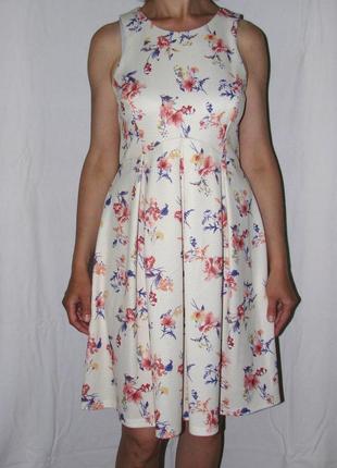 Ванільне плаття барбі в квітковий принт р. 122 фото