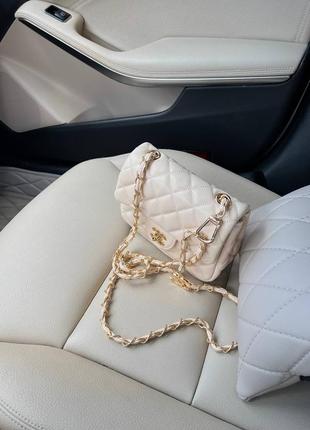 Розкішна бежева кремова брендова сумочка в стилі шанель chanel 1,55 light beige новинка светлый беж крем сумка клатч под бренд7 фото