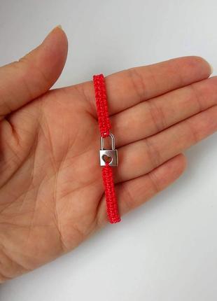 Браслет на руку красная нить замок с сердечком