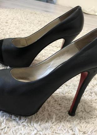 Продам кожаные туфли antonio biaggi