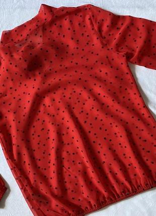 Блузка красная в горошек6 фото