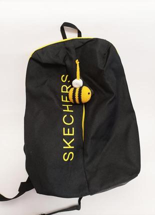 Брелок бджілка, в'язана бджілка