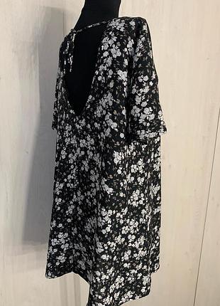 Сукня міні в квіточки чорна
