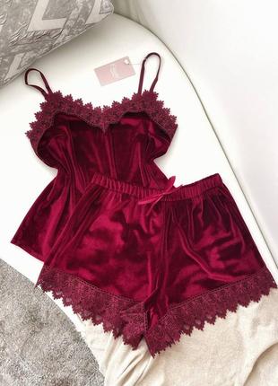 Бордова оксамитова піжама майка з шортами, піжама