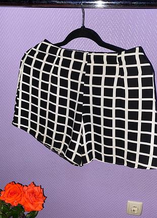 Літні шорти