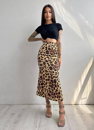 Комплект: топ + шелковая юбка в леопардовый принт2 фото