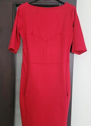Трикотажна сукня кольору червогого1 фото