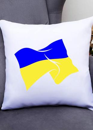Подушка декоративна з принтом "розвивається прапор україни" push it