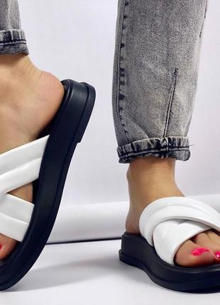 Шльопанці шкіра