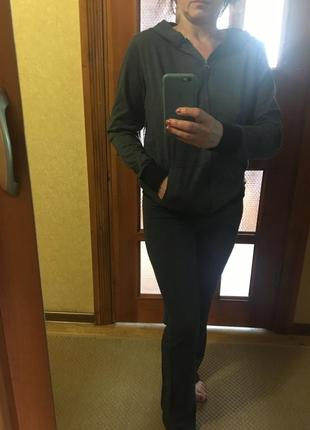 Спортивний костюм