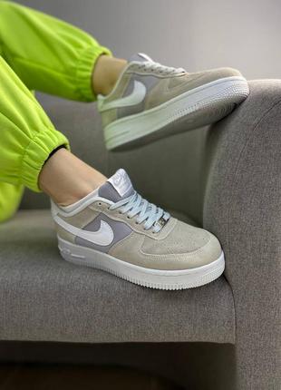 Nike air force 1 grey beige жіночі кросівки найк форс сірі бежеві крутые женские замшевые кроссовки беж серые10 фото