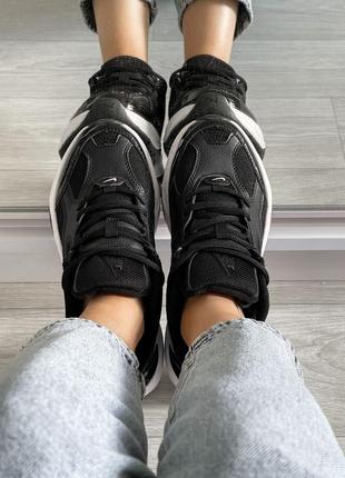 m2k tekno black pink