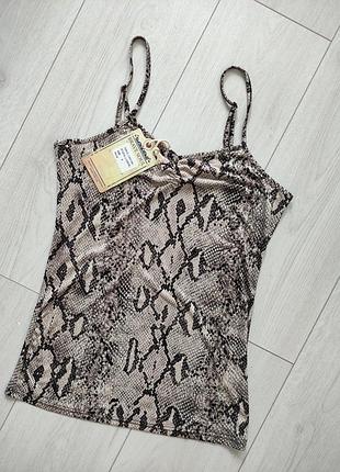 Майка в модний принт