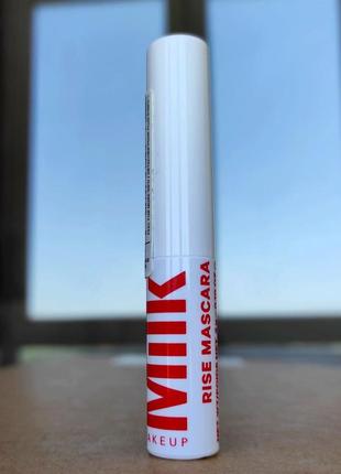 Укрепляющая тушь milk rise lifting + lengthening mascara10 фото