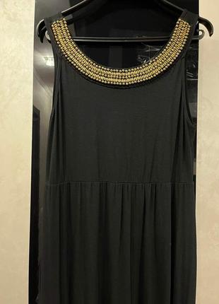 Довга літня чорна сукня вісказа з декором3 фото