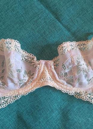 Бюст кружевной