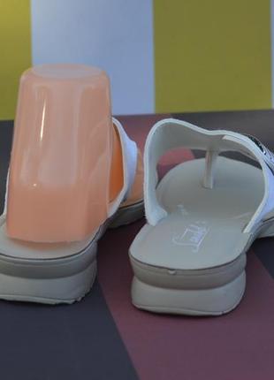 Сланцы женские