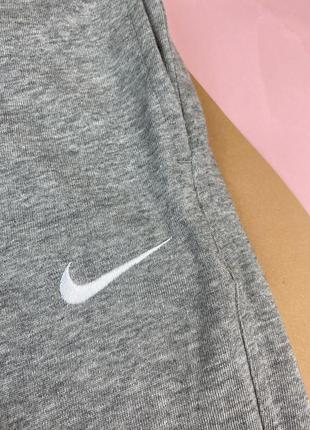 Серые шорты nike3 фото