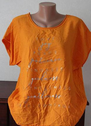 Ошатна неоново помаранчева блуза,літня кофтинка,з написами,натупальные тканини, італія, польща.