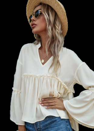 Блузка бэбидолл с вырезом и оборками на рукавах и воланами1 фото