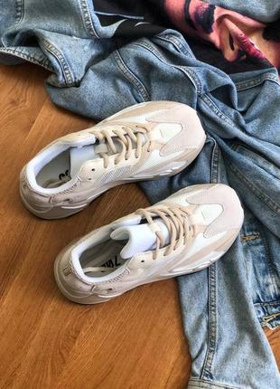 Adidas yeezy boost 700 white2 фото