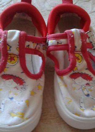 Продам текстильні туфельки,устілка 13,5 см