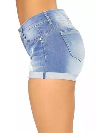 Джинсовые короткие шорты с отворотом