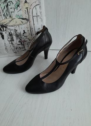 Туфлі шкіряні