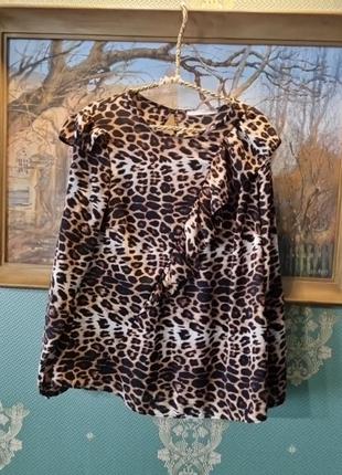 Нова блузка