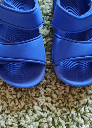 Легкі босоніжки adidas3 фото
