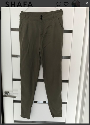 Легкие штаны хаки