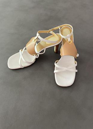 Босоножки новые