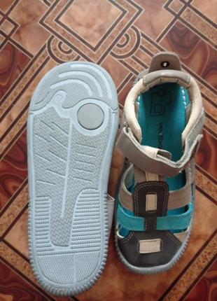 Босоніжки vertbaudet ( унісекс) р. 32