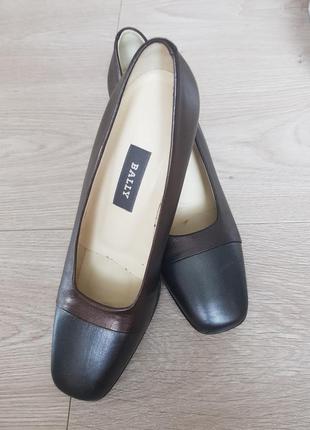 Туфлі bally