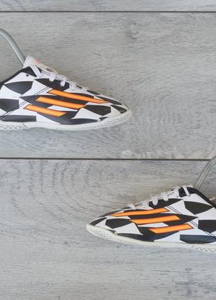 Adidas детские футбольные кроссовки футзалки оригинал 30 размер