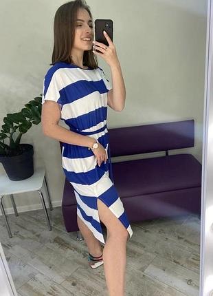 Літнє плаття в смужку