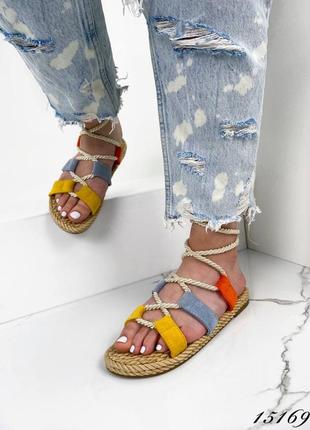 Жовті жовто блакитні різнокольорові замшеві босоніжки на завязках вірьовках желтые желто голубые красные разноцветные замшевые босоножки веревках