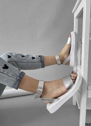 Босоніжки жіночі з натуральної шкіри срібло9 фото