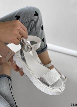 Босоніжки жіночі з натуральної шкіри срібло4 фото