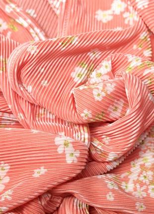 Оригинальная гофрированная блузка "asos" с цветочным принтом. размер uk10/eur38.9 фото