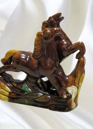Винтажная майолика статуэтка "кони на воле" керамика ссср