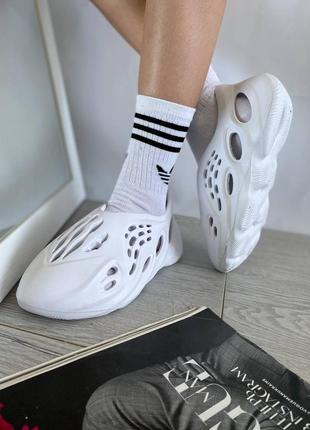 Сандали yeezy foams shoes
